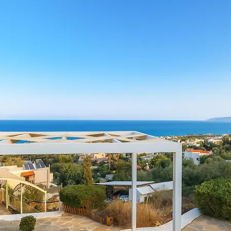 Jr Asults Only In Korifi Chersonisos 아파트 *